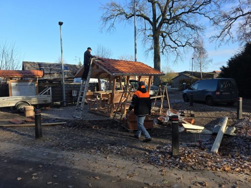 2025-11-22 Dacheindeckung Dorfplatz